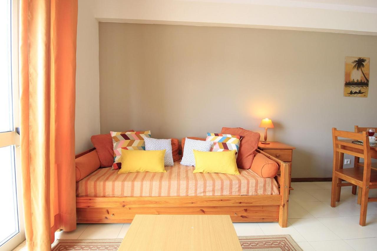 Portimão Classic With Pool by Homing Apartamento Alvor Exterior foto