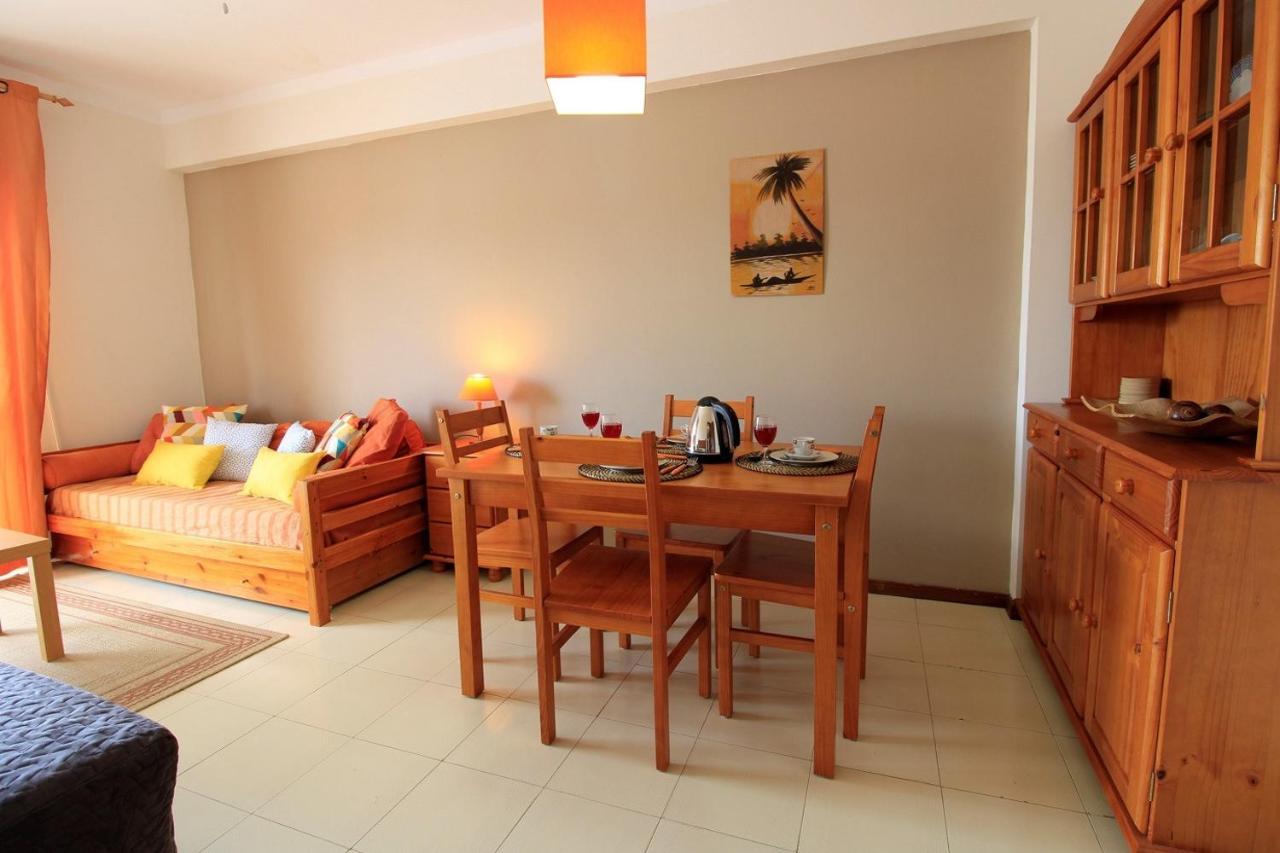 Portimão Classic With Pool by Homing Apartamento Alvor Exterior foto