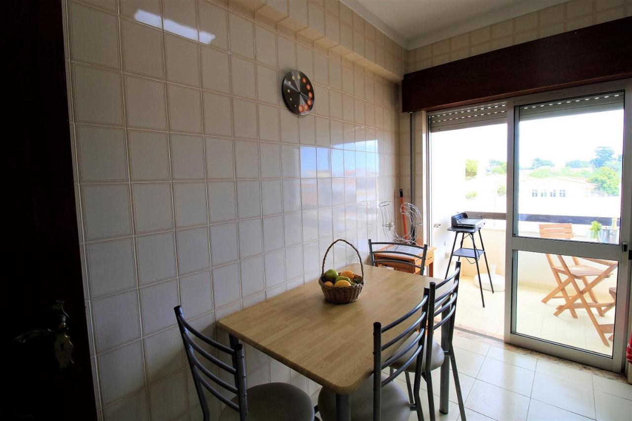 Portimão Classic With Pool by Homing Apartamento Alvor Exterior foto